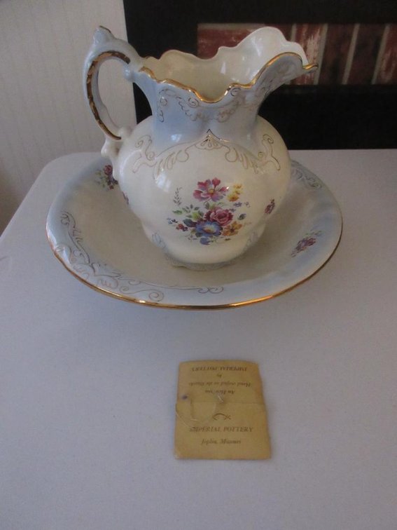 Imperial pitcher w/ bowl