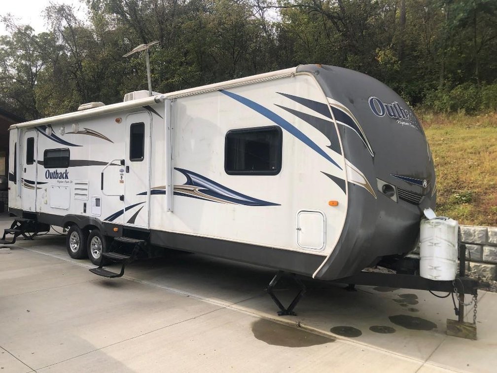2011 Outback Keystone Superlite Camper
