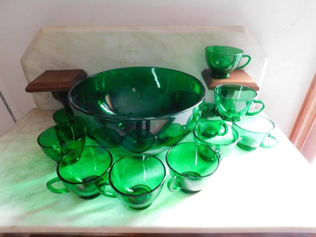 Green punch bowl set