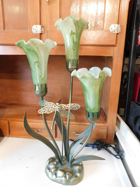 Dragonfly lamp