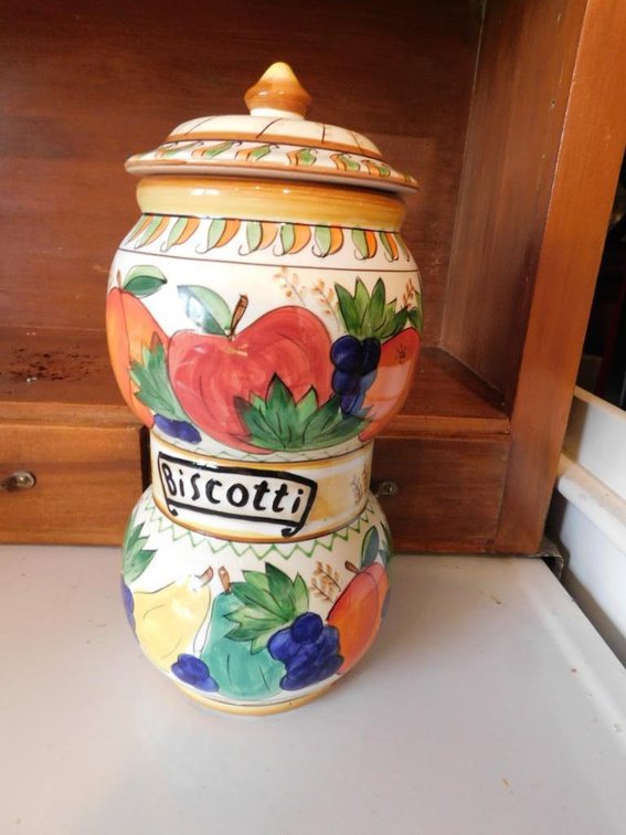 Biscotti jar