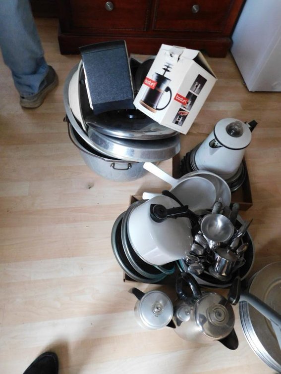 Coffee pots, kettles and toaster