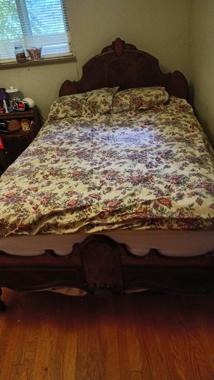 Vintage full size bed