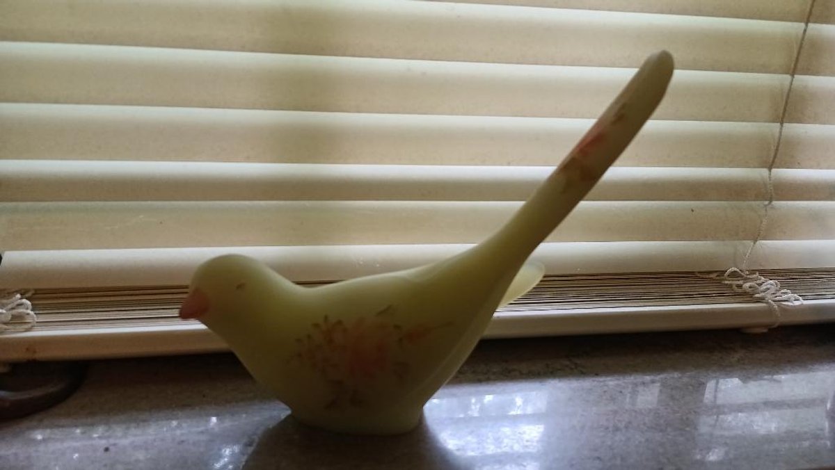 Hand painted Fenton bird