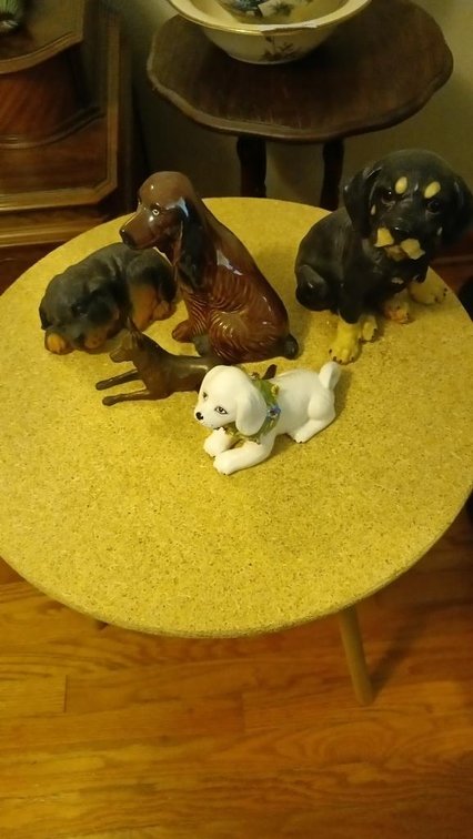 Decorative dogs