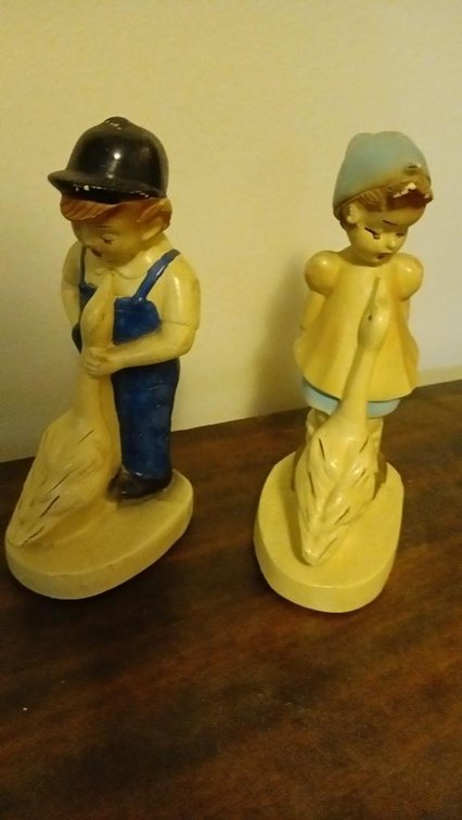 Decorative figurines