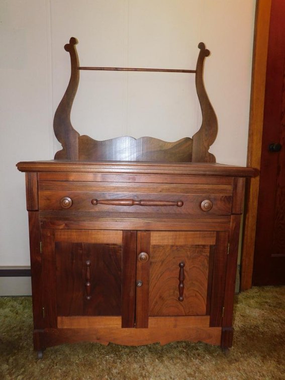 Victorian wash stand w/ harp