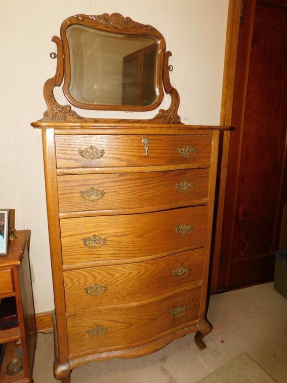 Antique oak 5-drawer dresser