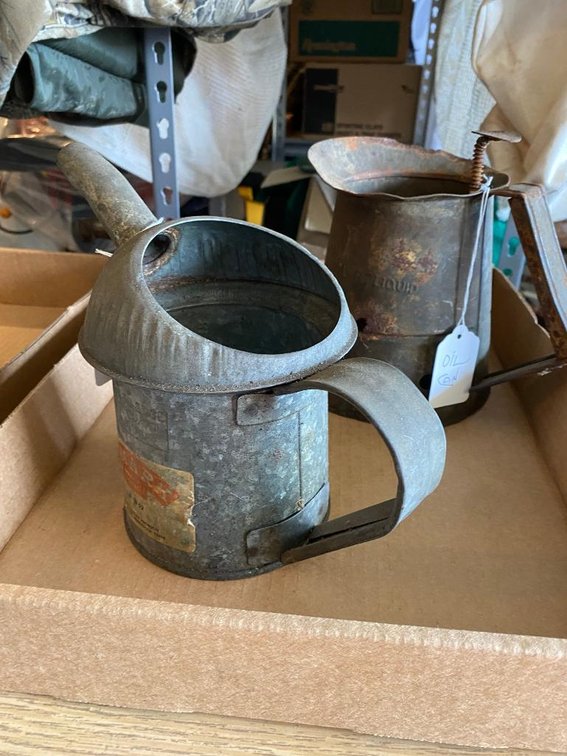 2 Vintage oil cans