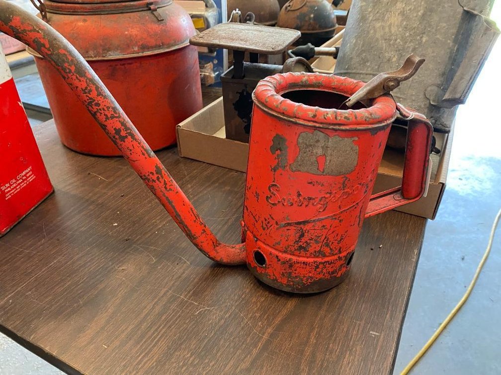 Vintage swing spout oil can