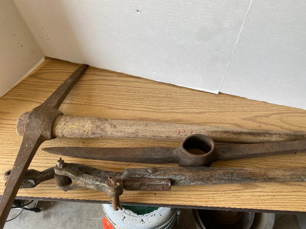 Pick ax and pick ax head