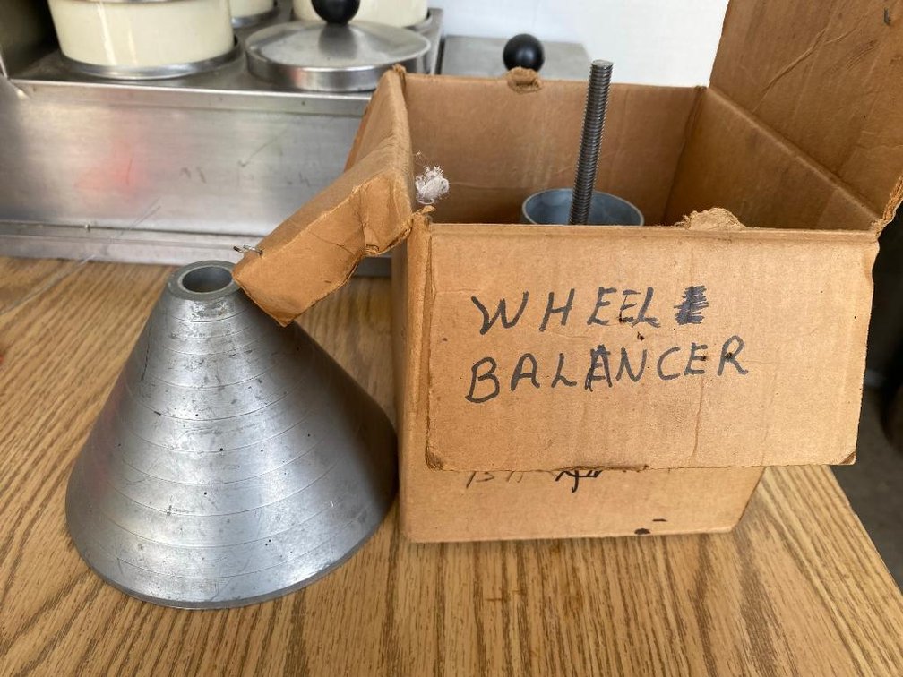 Vintage wheel balancer