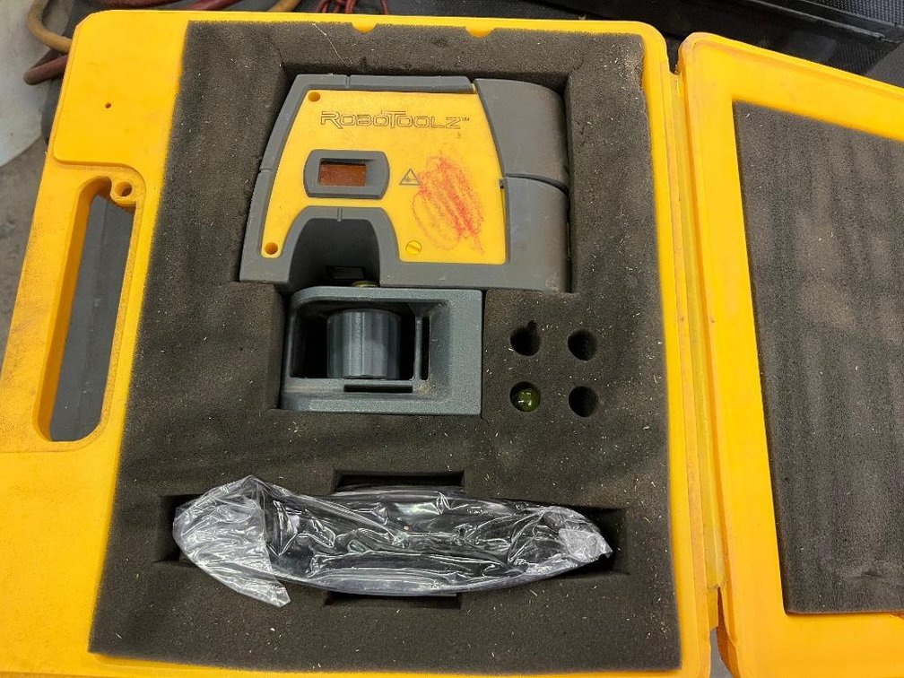 Robotoolz laser level