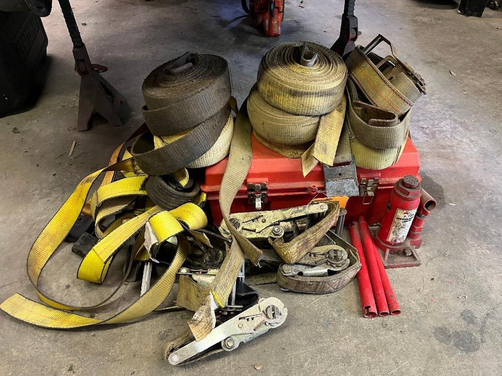 1 Lot of ratchet straps, tool box and contents w/ 2-ton bottle jack