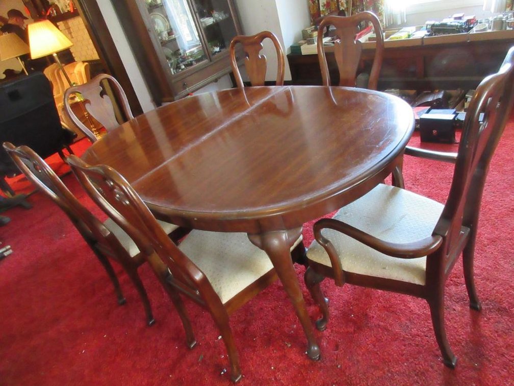 Queen Anne dining room table and chairs