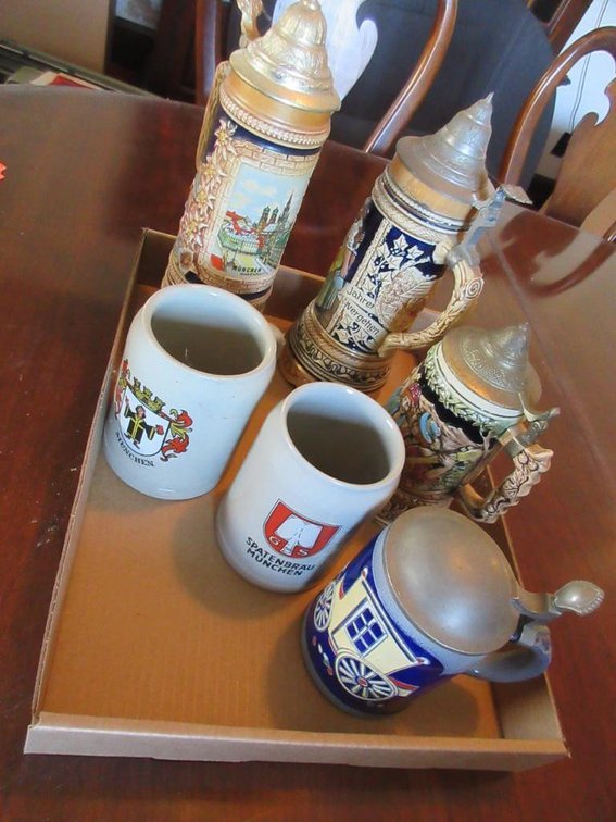 German and Swiss wind-up music box, steins