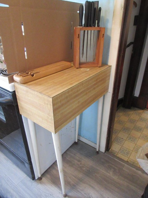 Cutting boards, stand w/ knives and knife block
