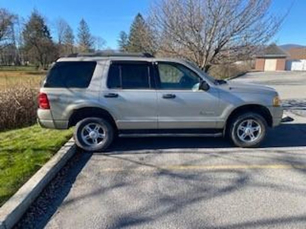 2005 Ford Explorer