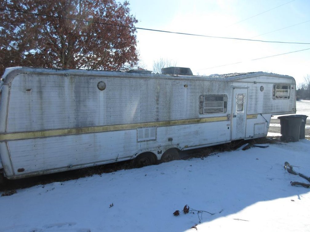 VINTAGE 5TH WHEEL CAMPER NO TITLE