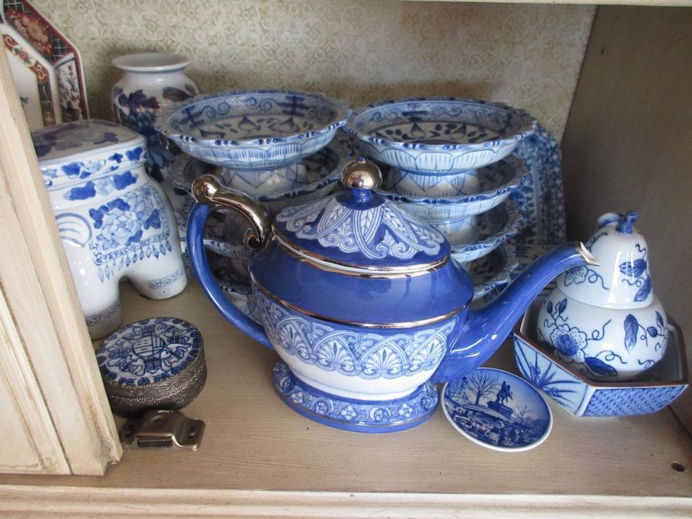 blue & white dish collection