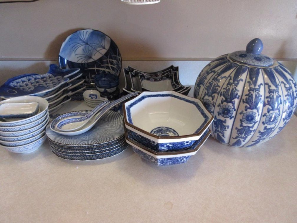blue & white dish collection