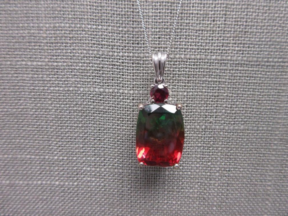 Rainbow Genesis Quartz in Platinum Over Sterling Silver Necklace (20in)