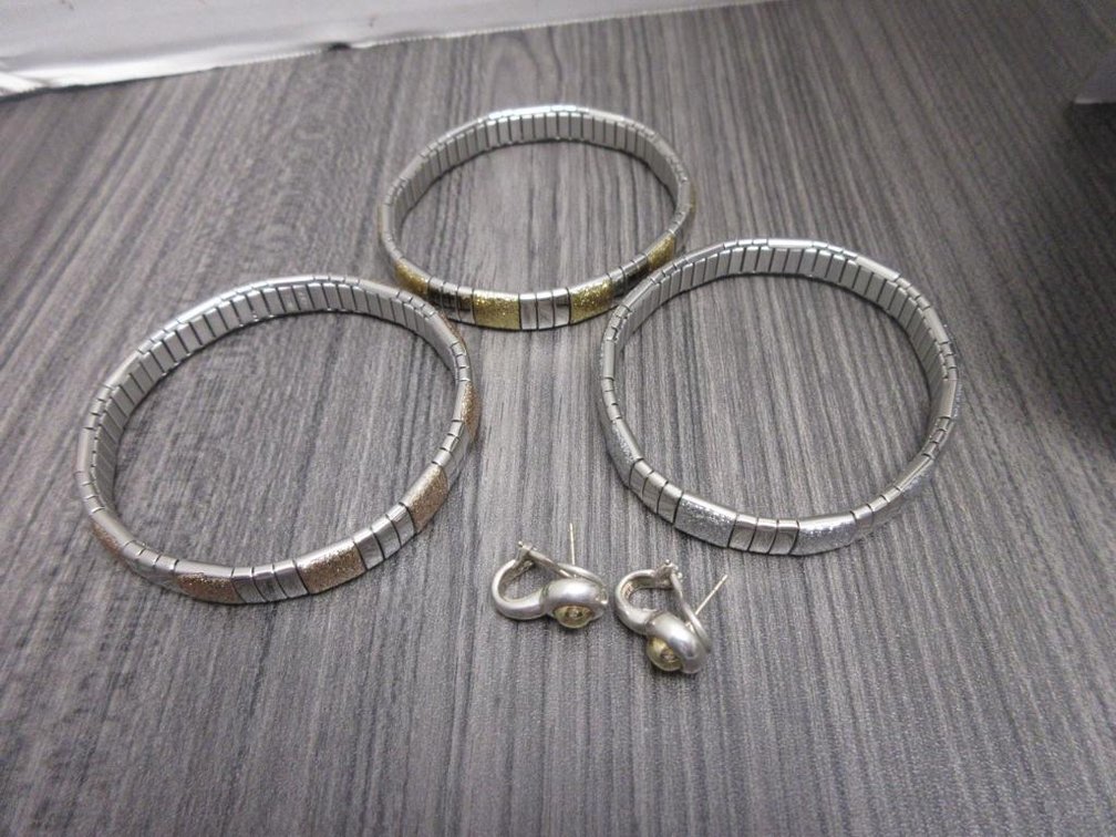 Stainless Steel Lot-3 Stretch band Bracelets and 1 Pair Earrings