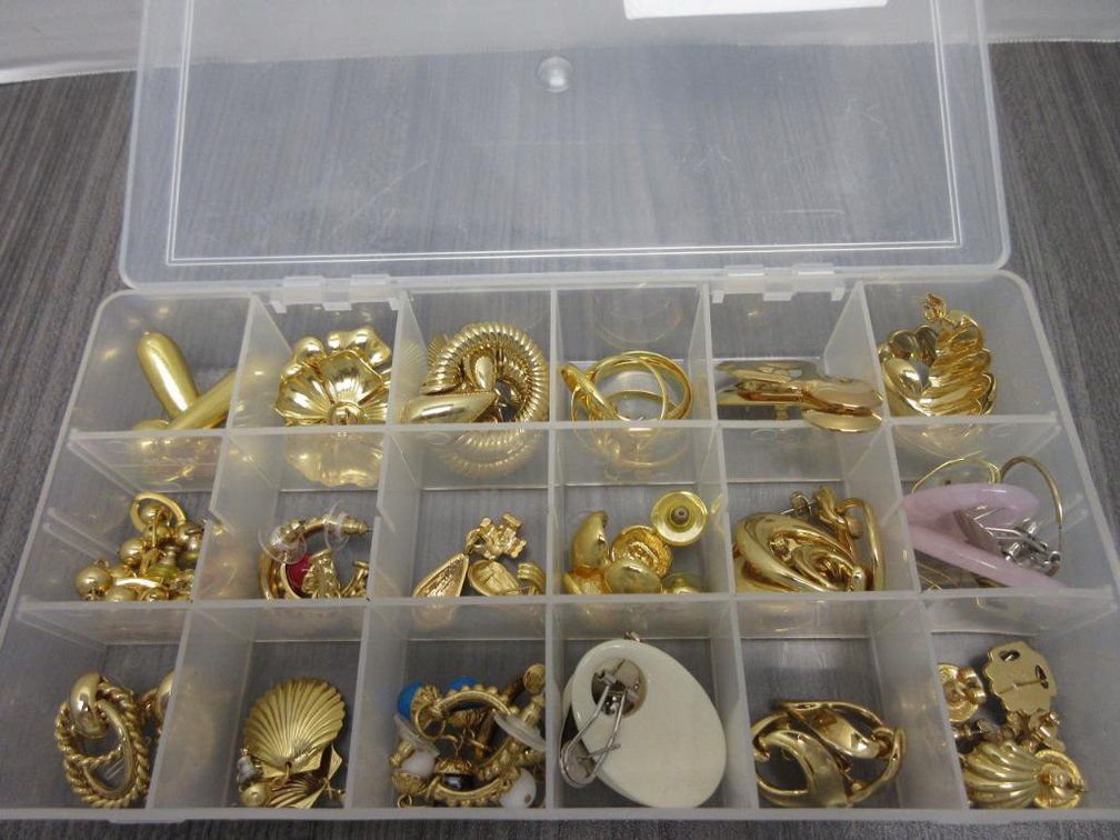 MISC COSTUME JEWELRY