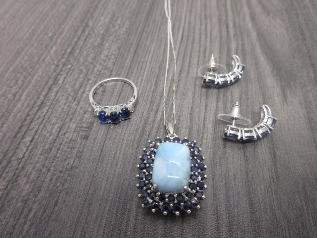 Kanchanaburi Blue Sapphire Set