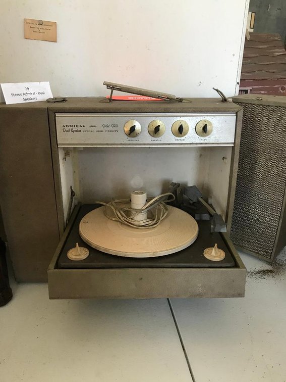 Stereo Admiral dual speaker record player