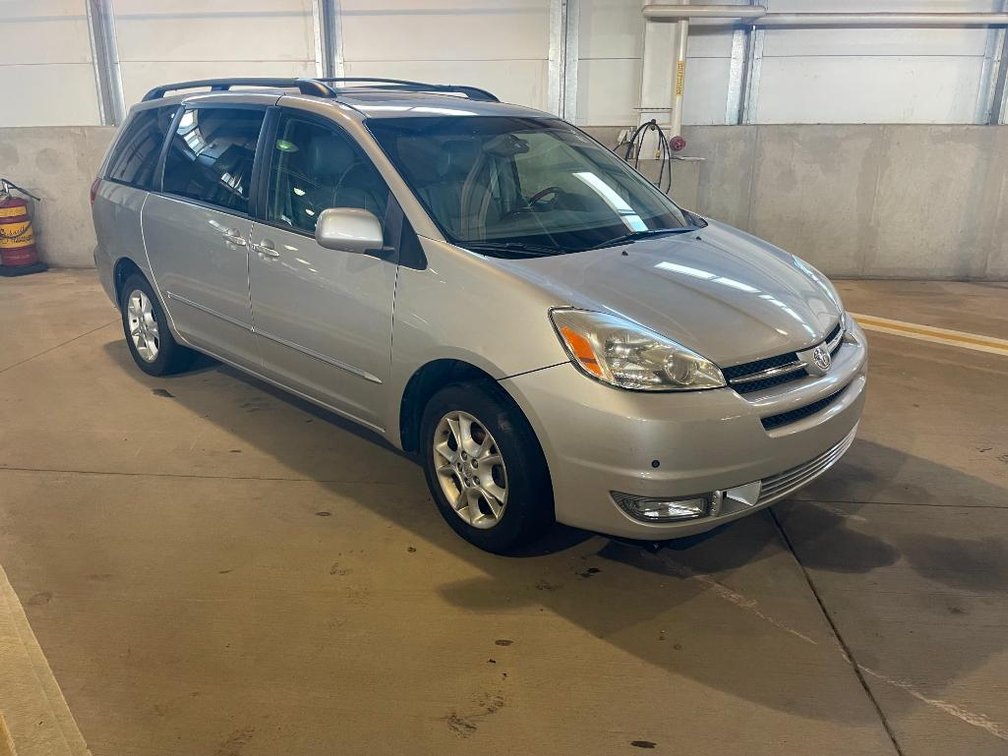 2005 Toyota Sienna XLE
