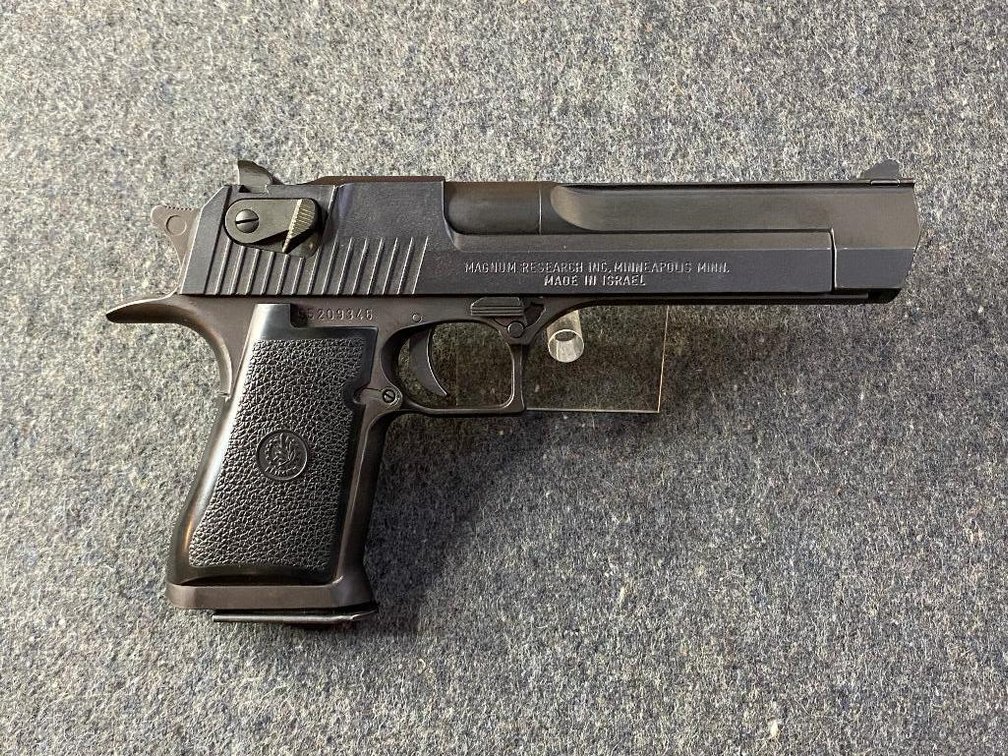 Magnum Research/IMI Desert Eagle .44 Mag | SN: 95209346