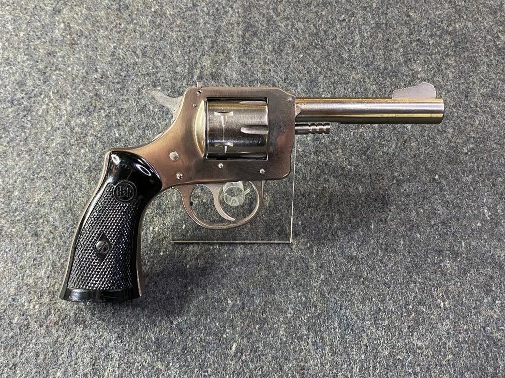 H&R 733 Side Kick .32 S&W Long | SN: AX037927