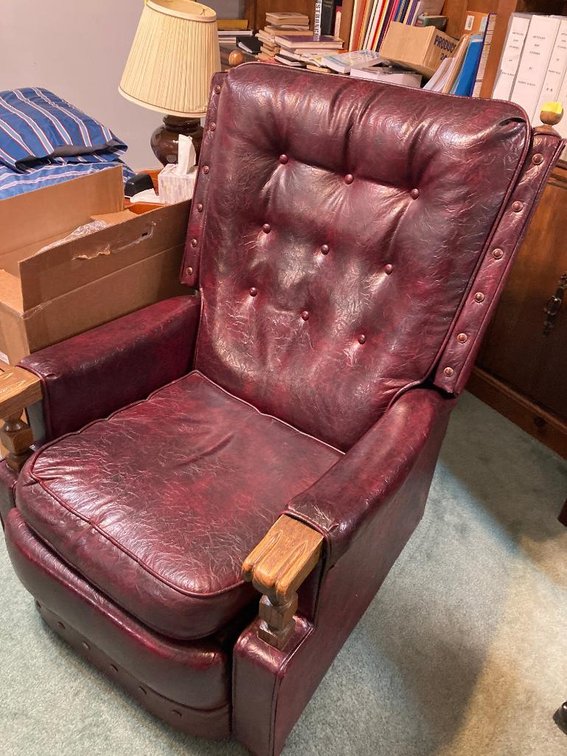 Modern leather recliner