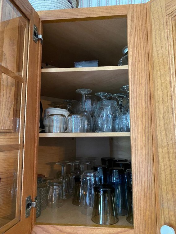 Contents kitchen cupboard  glassware
