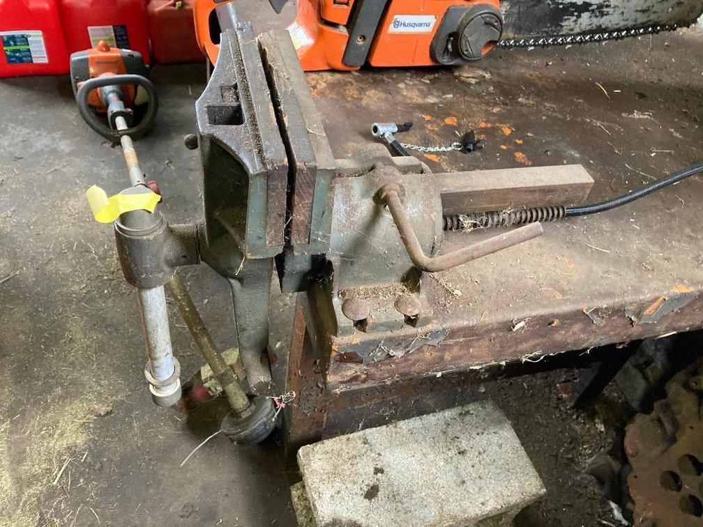 Large vise