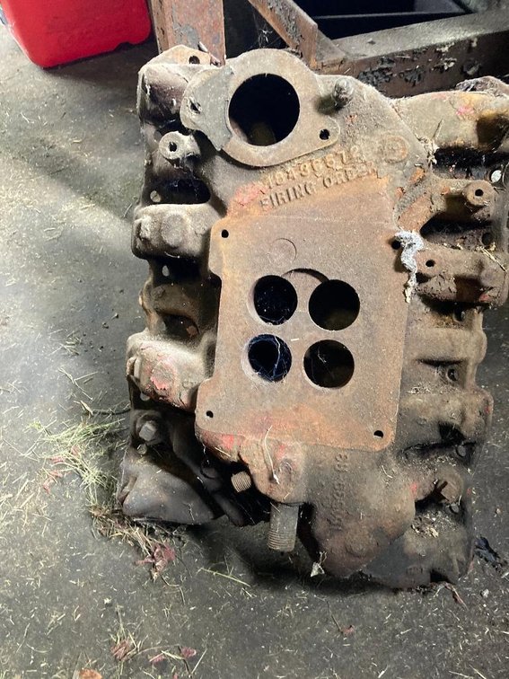 Large 4 barrel carburetor intake