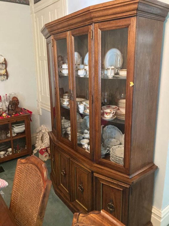 China cabinet 78" x 52" x 16" is 2 piece, Not contents