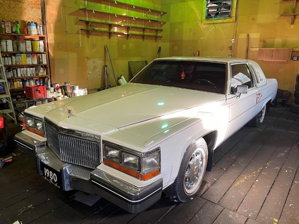 1980 Cadillac Fleetwood Brougham D'Elegance showing 92,819 miles