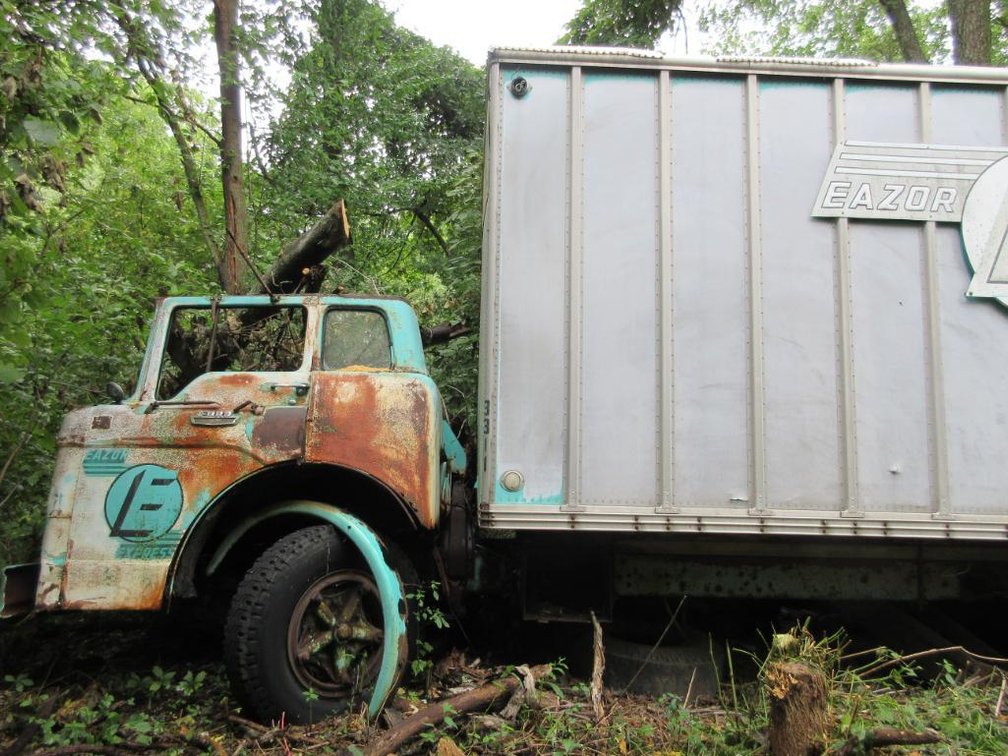 ford 20' box truck PARTS ONLY NOT TITLE