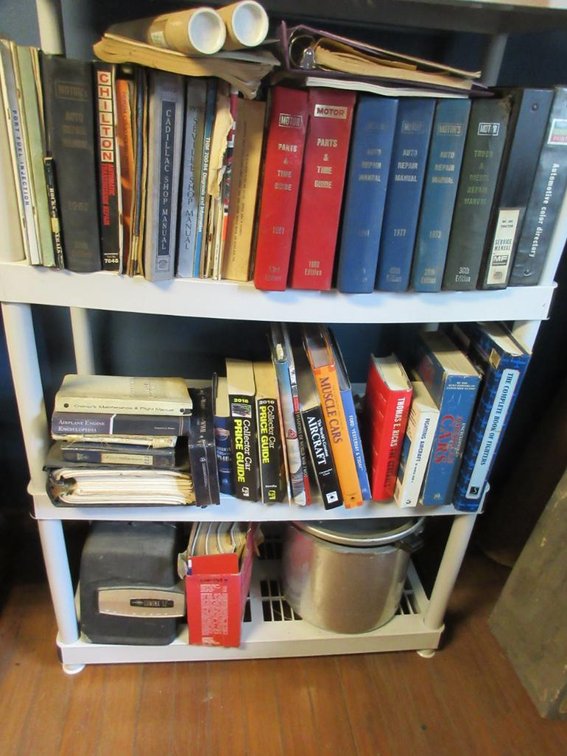 1 Lot of auto repair manuals, aviation manuals, pressure cooker, etc.