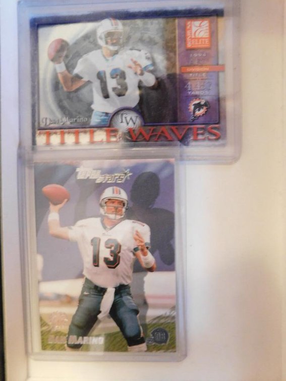 2 Dan Marino football cards