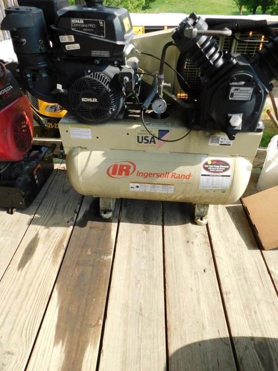 Ingersoll Rand air compressor & tank w/Kohler gas motor - Command Pro 14HP 429cc