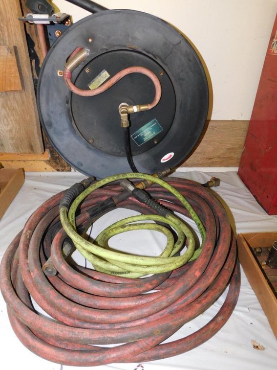 Air hose reel & hoses