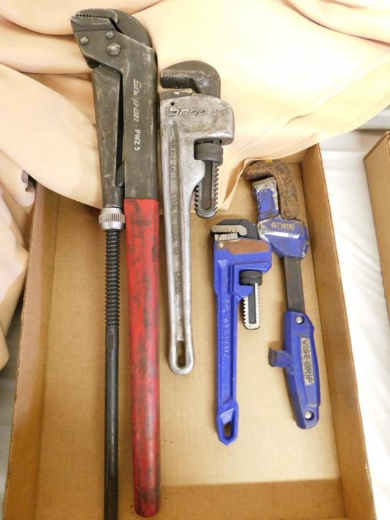 2 Snap-On pipe wrenches, Irwin vise grip pipe wrench & Kobalt 10" pipe wrench