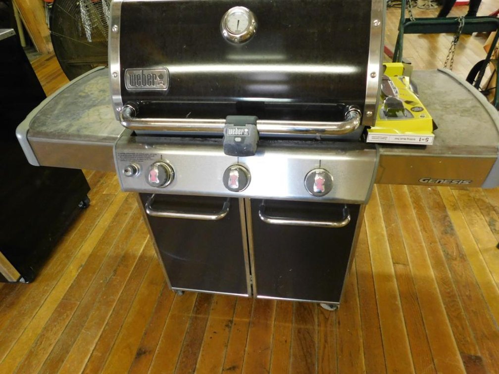 Weber Genesis 3-burner grill w/ tank