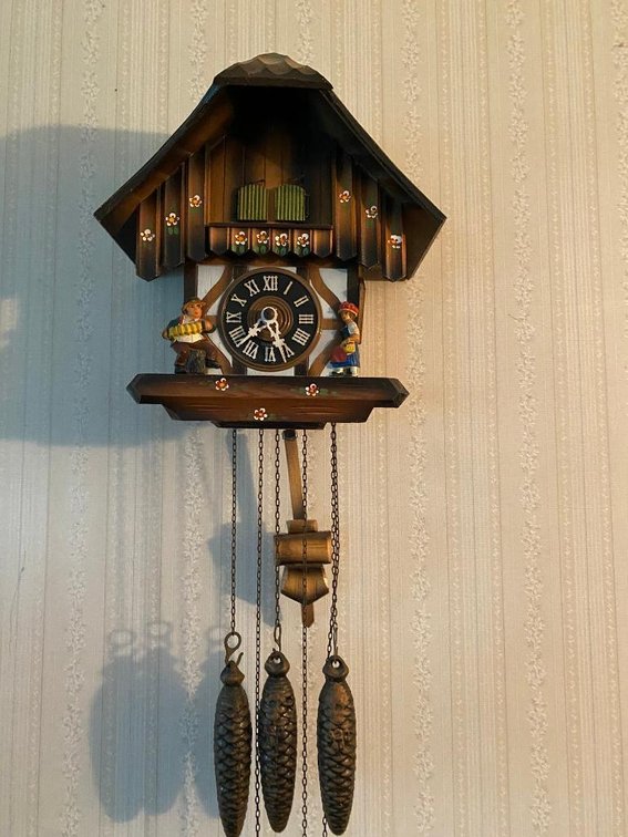 German Cuckoo clock, Swiss movement, plays Edelweiss, works, top doors need work