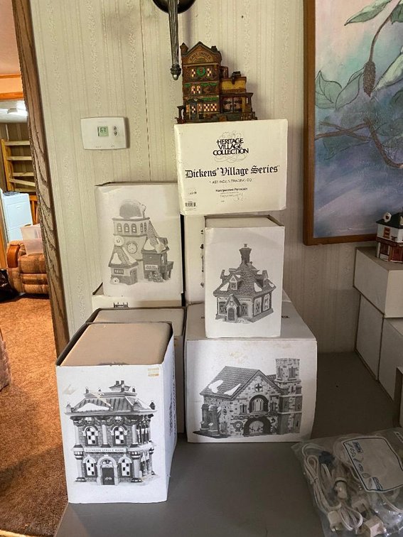Lot 8 Dept 56 Heritage Village Collection houses, some boxes