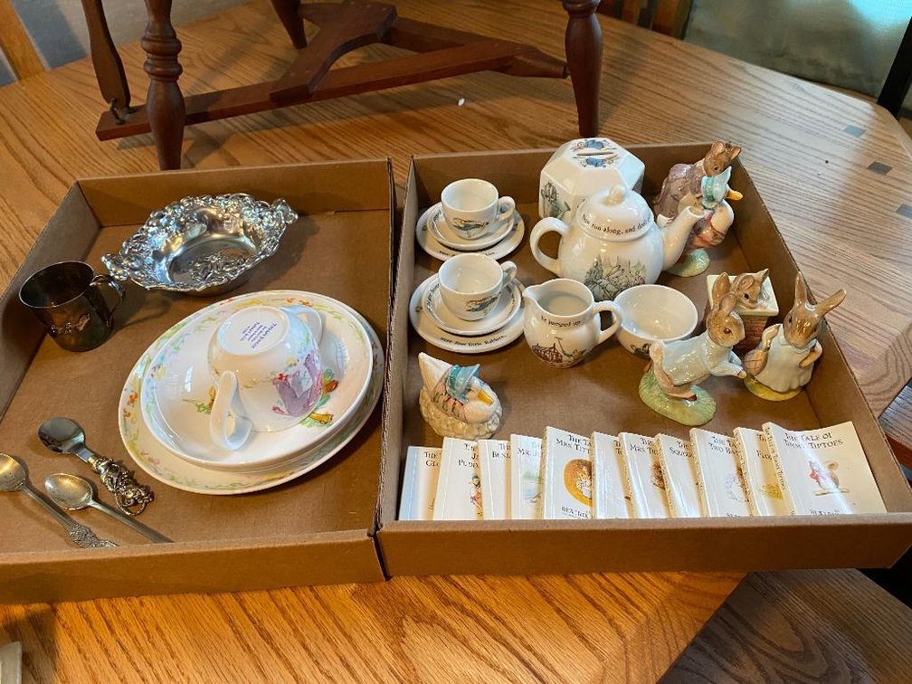 2 lots children's dinnerware & tea set: Royal Doulton Bunnikins, Tiffany, etc