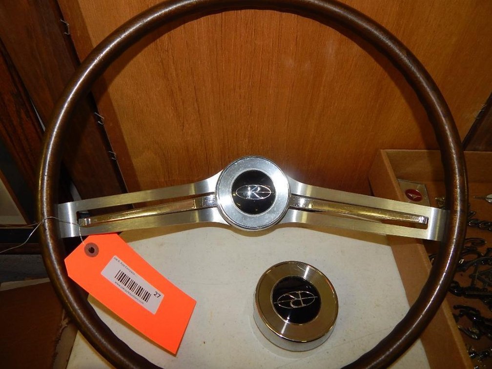 Wooden Buick Riviera steering wheel w/ extra center button